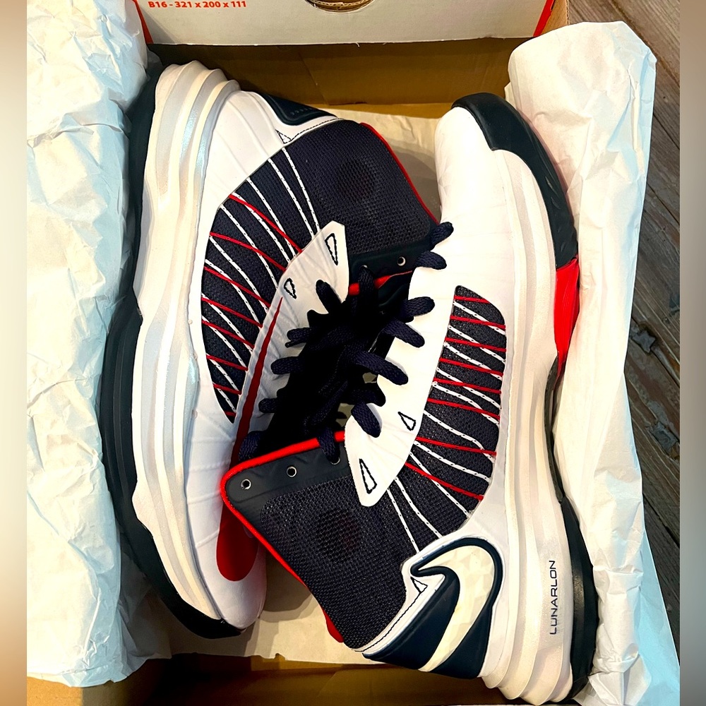 2013 Nike Lunar Hyperdunk